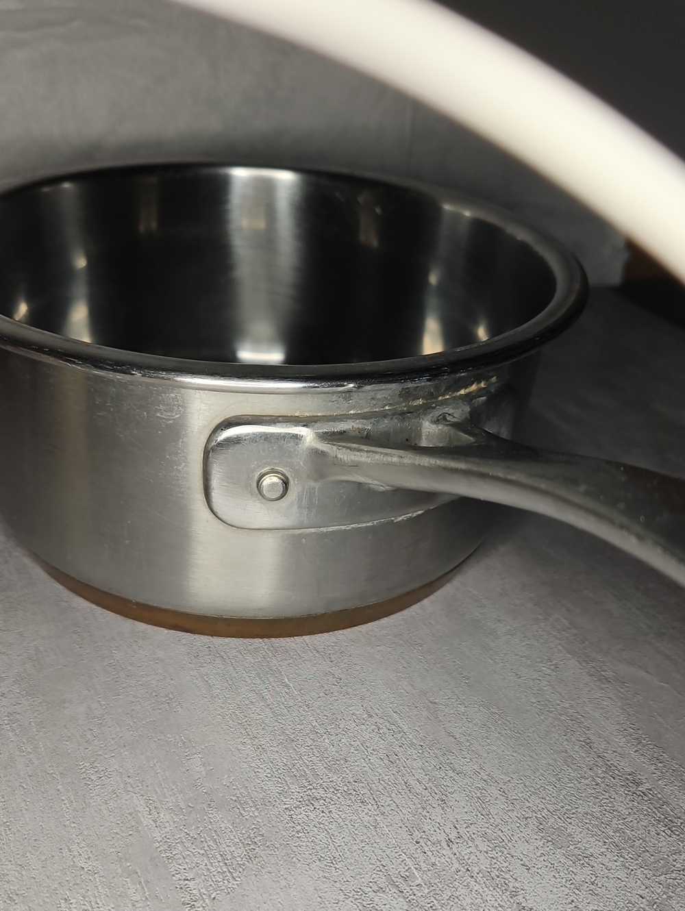 JC Penny 1.5 Qt Pan W/ Lid & Copper Bottom - Picture 3 of 6